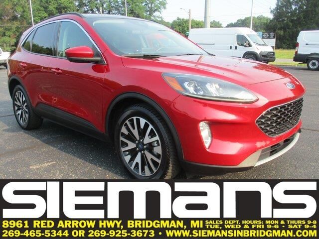 2020 Ford Escape SEL — photo 1 of 13