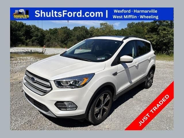 2018 Ford Escape SEL — photo 1 of 10