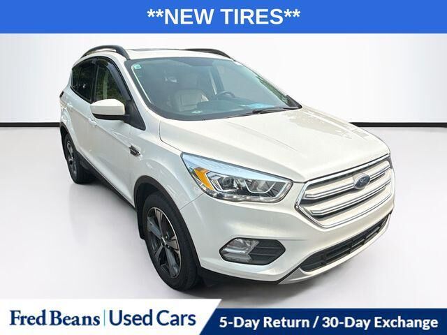 2018 Ford Escape SEL — photo 1 of 13