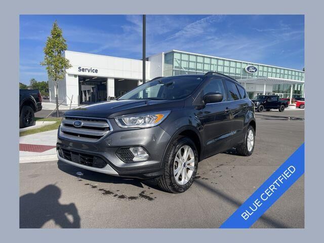2019 Ford Escape SEL — photo 1 of 18