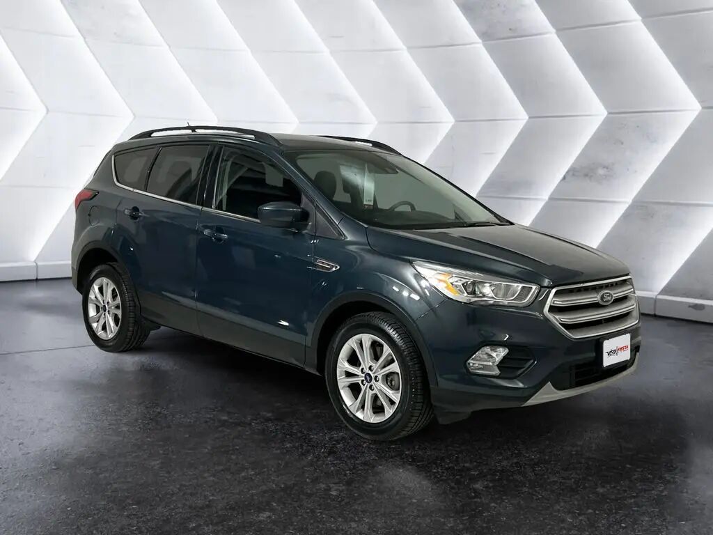 2019 Ford Escape SEL — photo 1 of 26