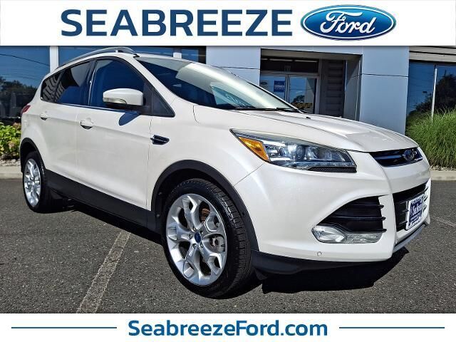 2013 Ford Escape Titanium — photo 1 of 13