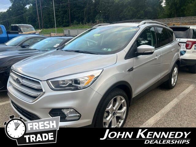 2018 Ford Escape Titanium — photo 1 of 3