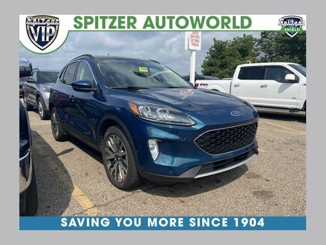 2020 Ford Escape Titanium — photo 1 of 22