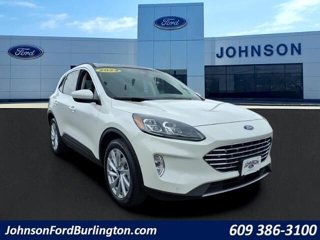 2022 Ford Escape Titanium