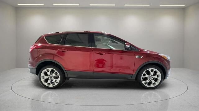 2015 Ford Escape Titanium — photo 1 of 12