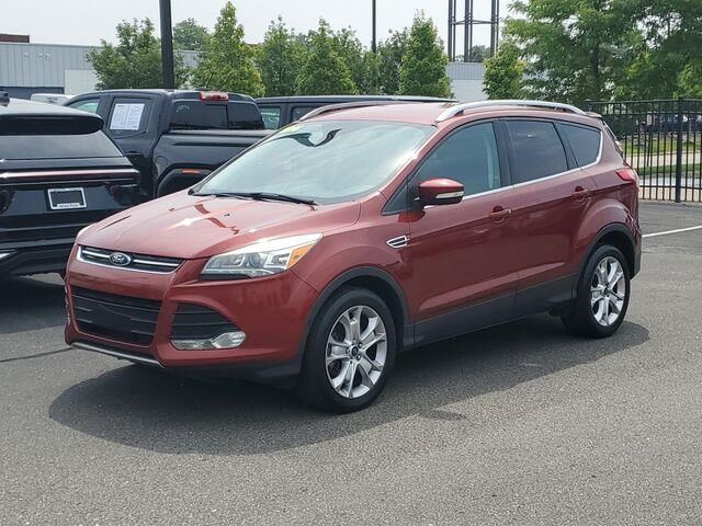 2016 Ford Escape Titanium — photo 1 of 12