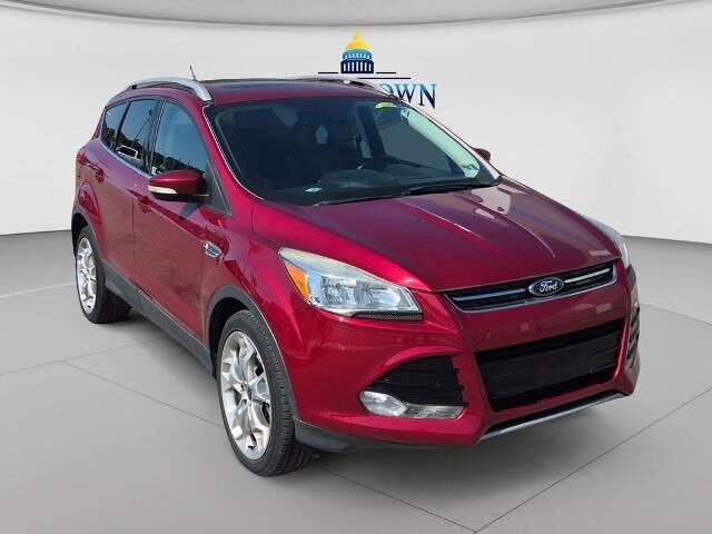 2016 Ford Escape Titanium — photo 1 of 32