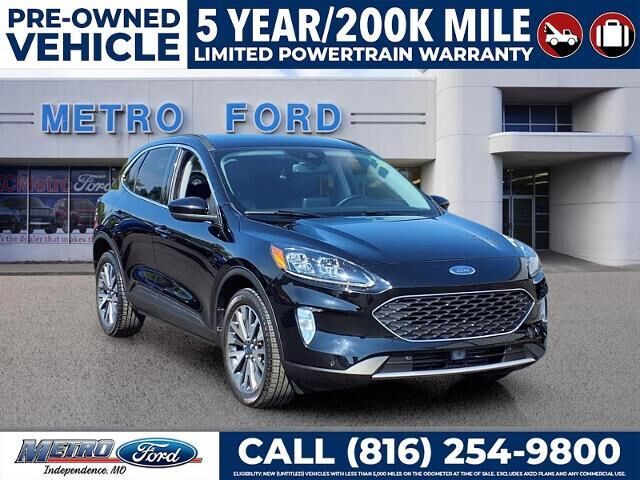 2022 Ford Escape Titanium — photo 1 of 26