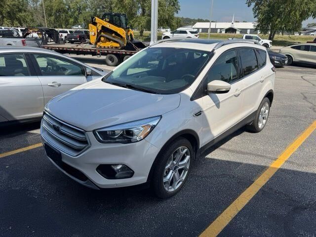 2018 Ford Escape Titanium — photo 1 of 4
