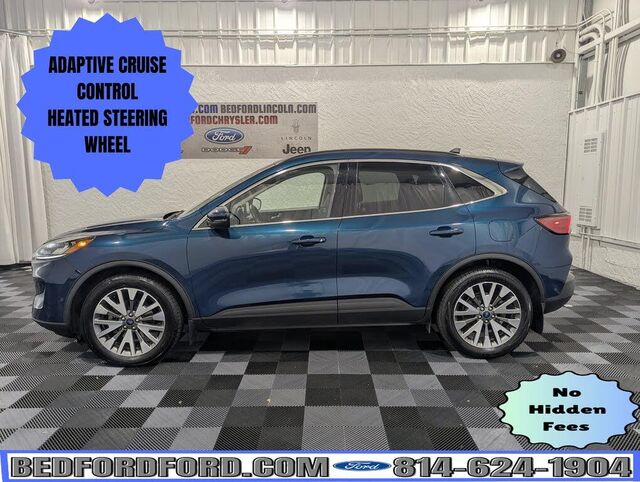2020 Ford Escape Titanium — photo 1 of 1