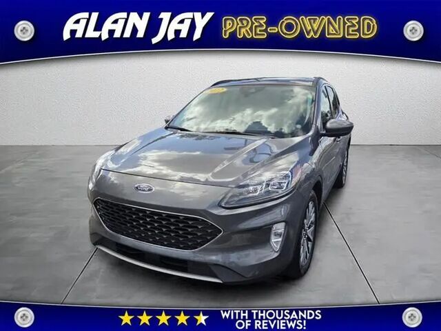 2022 Ford Escape Titanium — photo 1 of 44