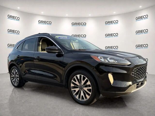 2020 Ford Escape Titanium