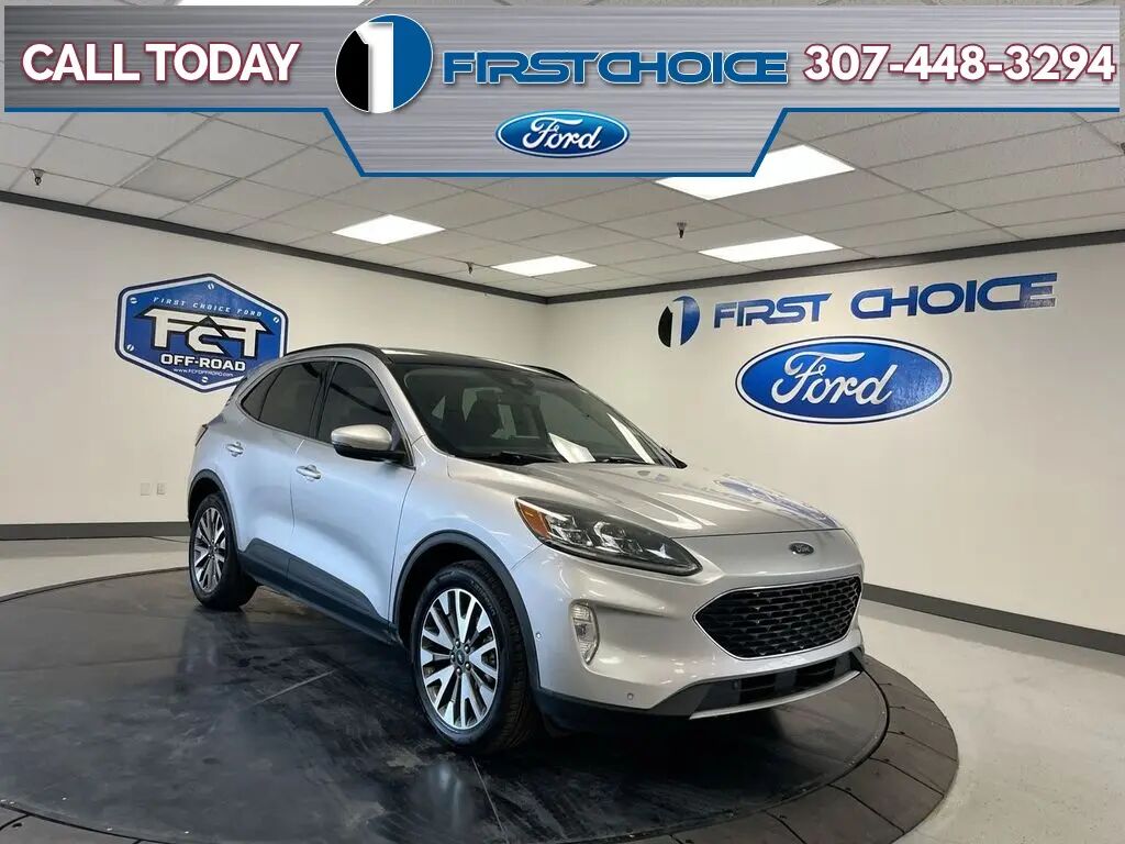 2020 Ford Escape Titanium — photo 1 of 26
