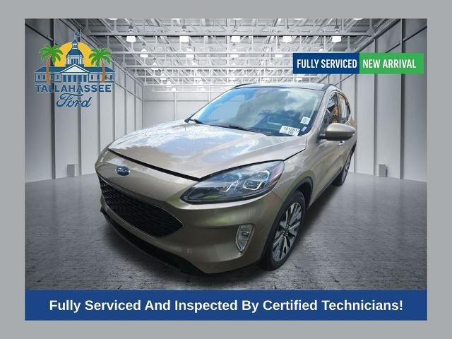 2020 Ford Escape Titanium — photo 1 of 21