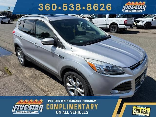 2016 Ford Escape Titanium — photo 1 of 4