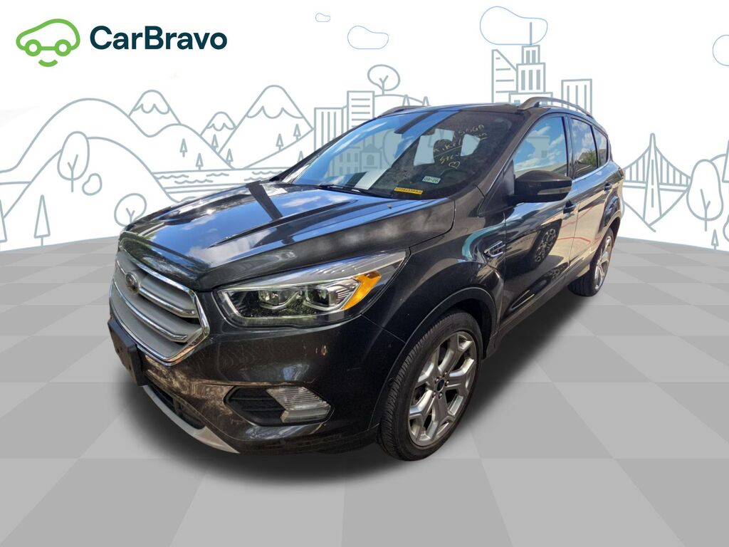 2019 Ford Escape Titanium — photo 1 of 7