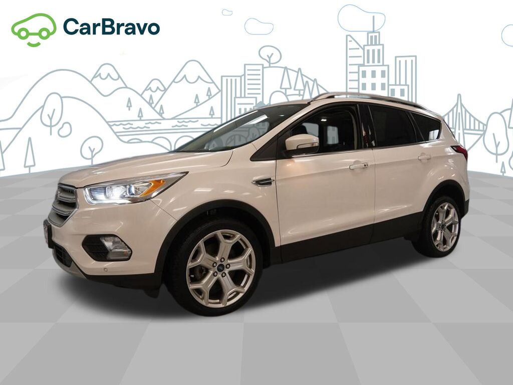 2019 Ford Escape Titanium — photo 1 of 6