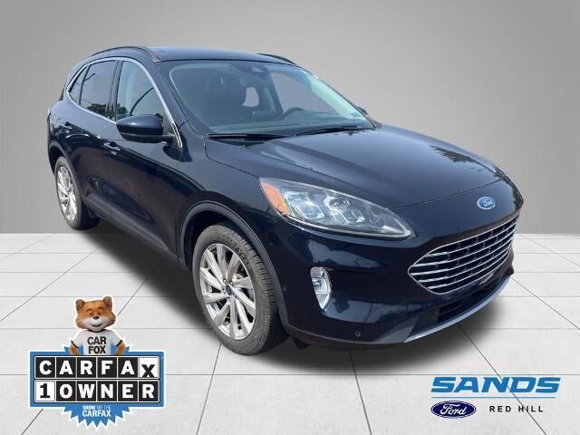 2021 Ford Escape Titanium — photo 1 of 11
