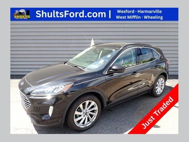 2022 Ford Escape Titanium — photo 1 of 25