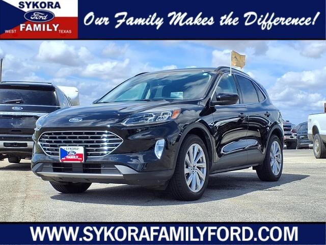 2022 Ford Escape Titanium