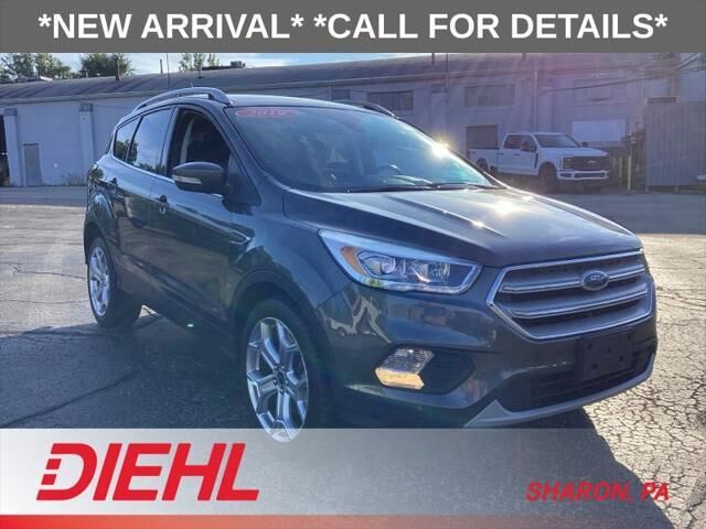 2019 Ford Escape Titanium — photo 1 of 24