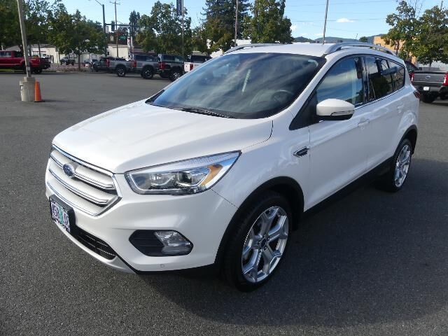 2019 Ford Escape Titanium — photo 1 of 14