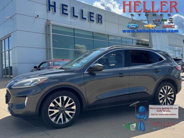2020 Ford Escape Titanium — photo 1 of 7
