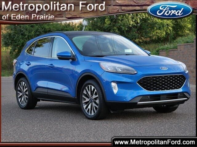 2020 Ford Escape Titanium — photo 1 of 2