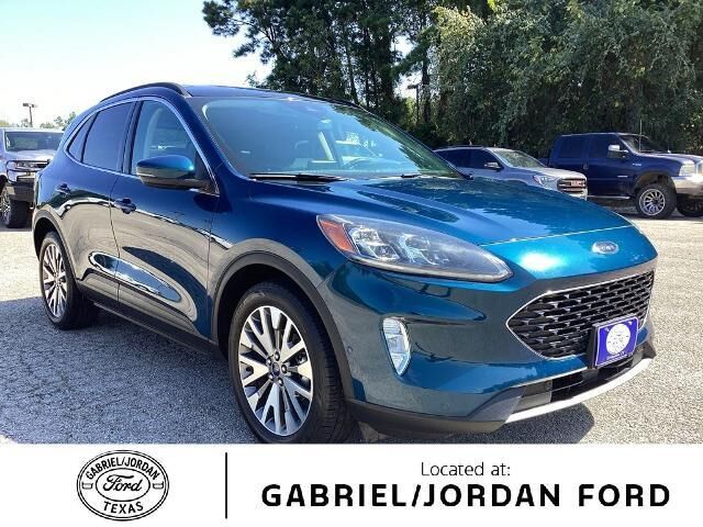 2020 Ford Escape Titanium