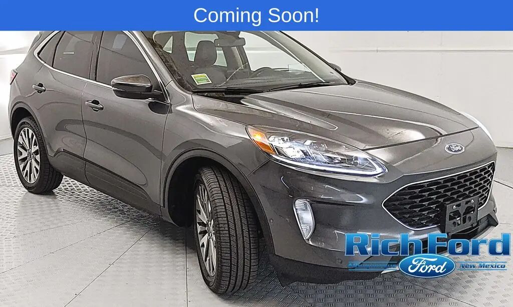 2020 Ford Escape Titanium — photo 1 of 26
