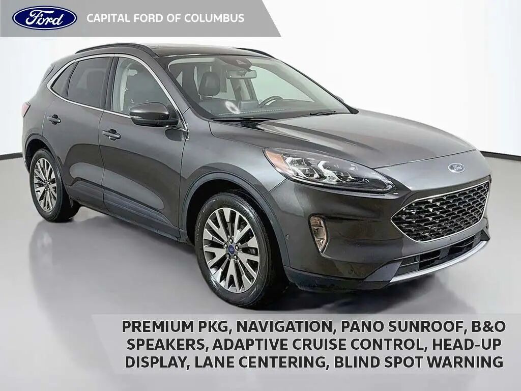 2020 Ford Escape Titanium — photo 1 of 11