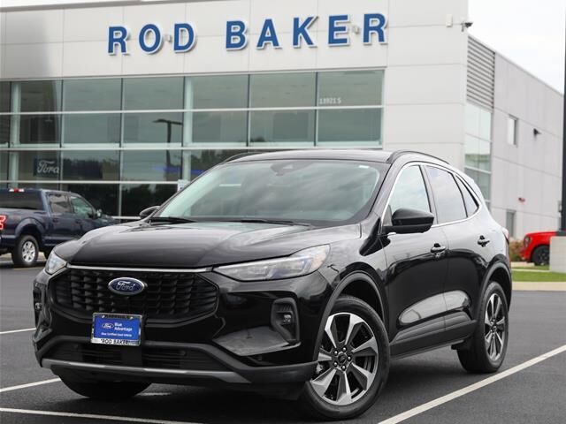 2024 Ford Escape Platinum — photo 1 of 26