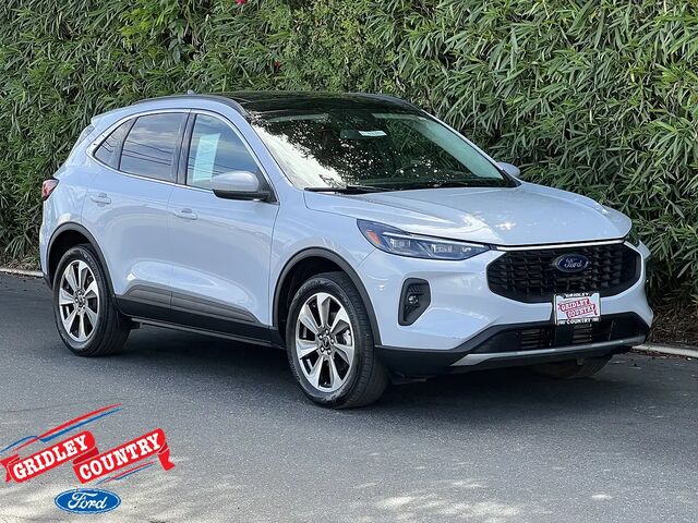 2025 Ford Escape Platinum