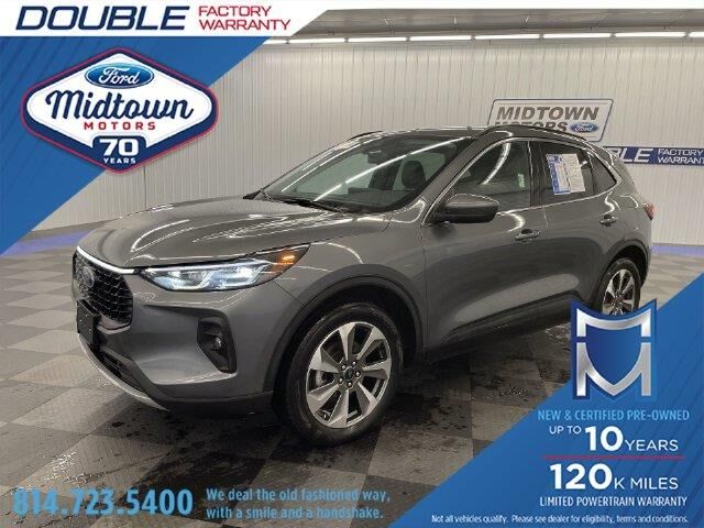 2025 Ford Escape Platinum
