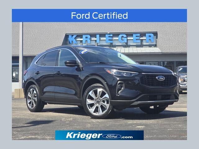 2025 Ford Escape Platinum — photo 1 of 26