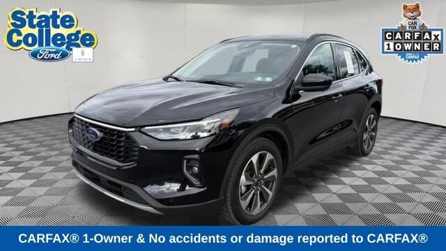 2023 Ford Escape Platinum — photo 1 of 26