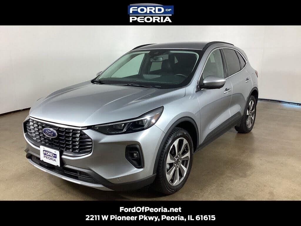 2024 Ford Escape Platinum — photo 1 of 14