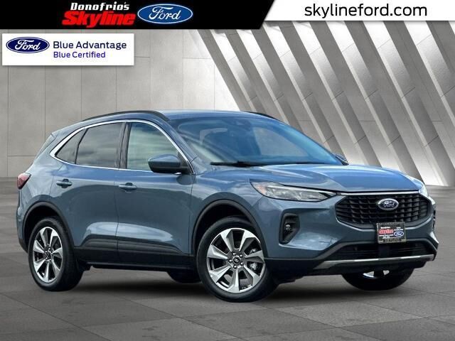 2025 Ford Escape Platinum