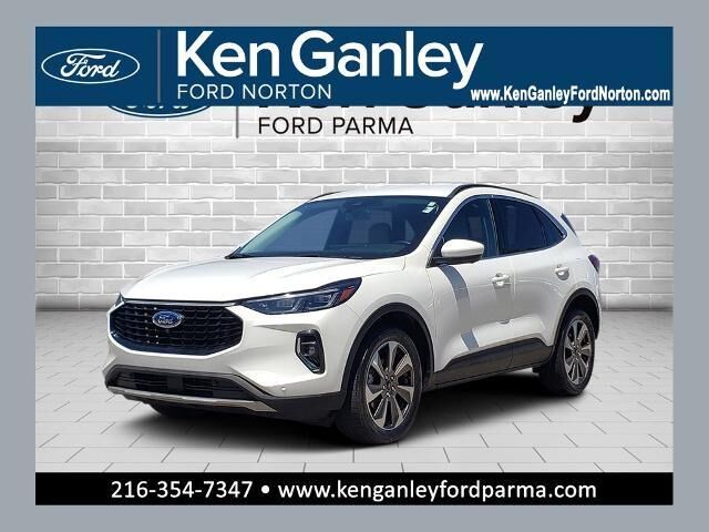 2023 Ford Escape Platinum