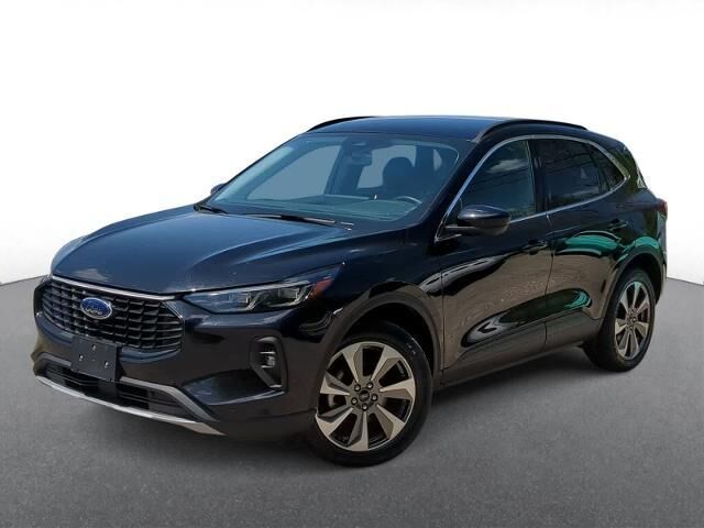 2024 Ford Escape Platinum — photo 1 of 26