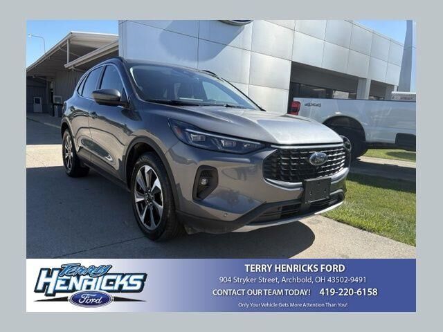 2024 Ford Escape Platinum