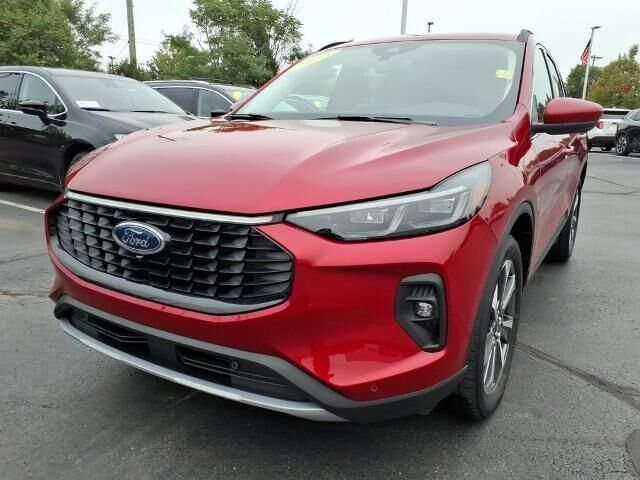 2024 Ford Escape Platinum — photo 1 of 13