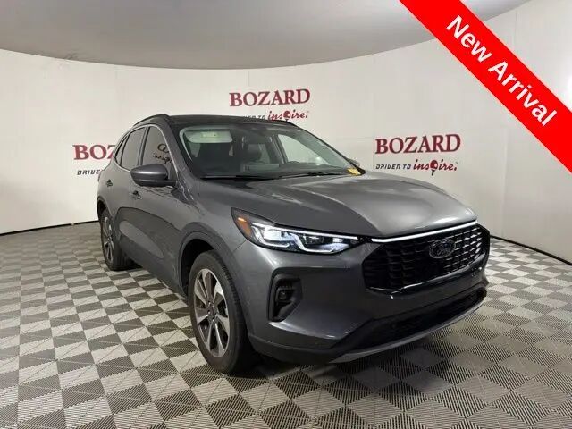 2024 Ford Escape Platinum — photo 1 of 26