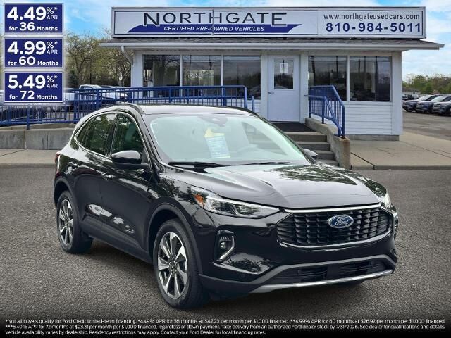 2023 Ford Escape Platinum — photo 1 of 26