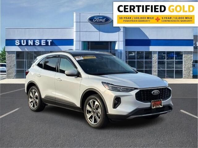 2025 Ford Escape Platinum