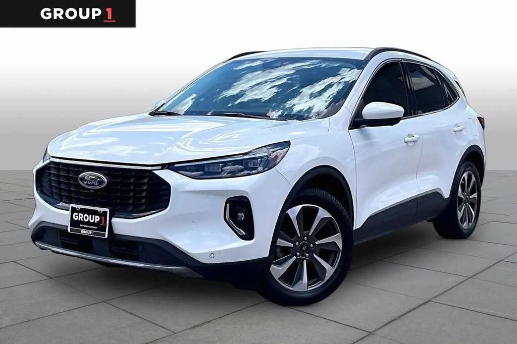 2023 Ford Escape Platinum — photo 1 of 25