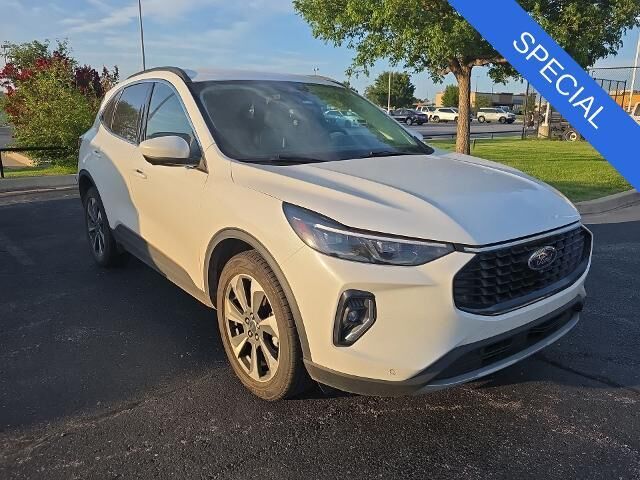 2023 Ford Escape Platinum — photo 1 of 26