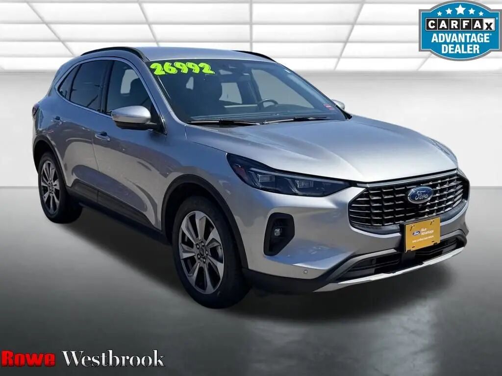2024 Ford Escape Platinum — photo 1 of 26