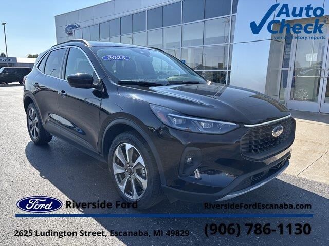 2025 Ford Escape Platinum